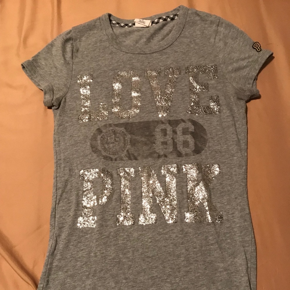 VS PINK T-shirt